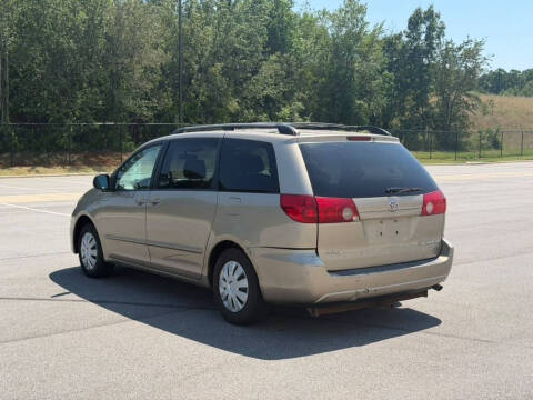 2006 Toyota Sienna CE 7 Passenger