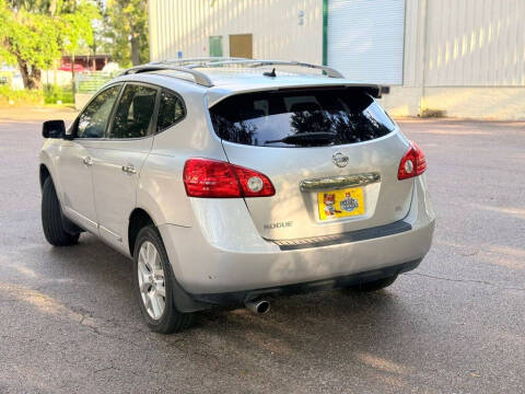2013 Nissan Rogue SV w/SL Package