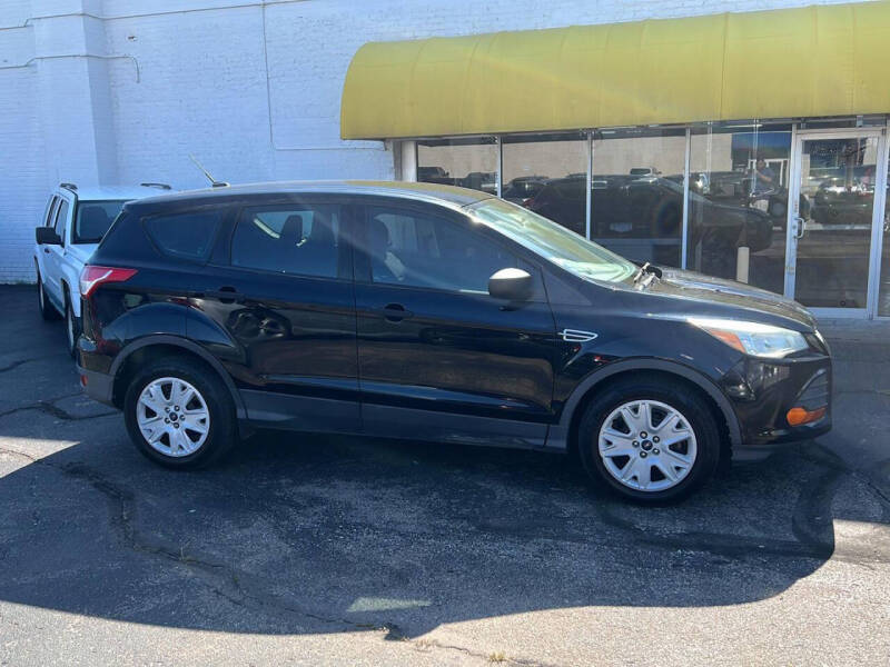 2016 Ford Escape S