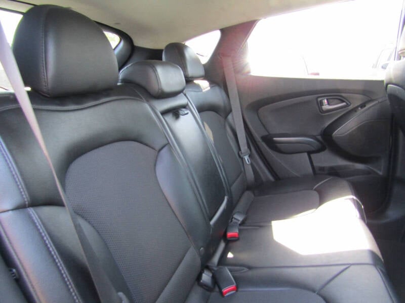 2014 Hyundai Tucson SE photo 17