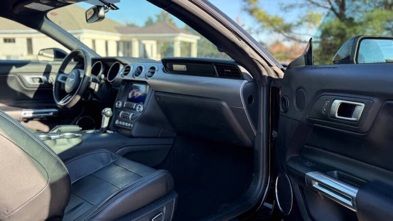 2019 Ford Mustang EcoBoost