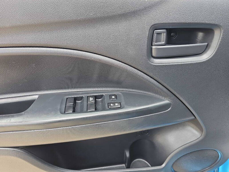 2024 Mitsubishi Mirage ES