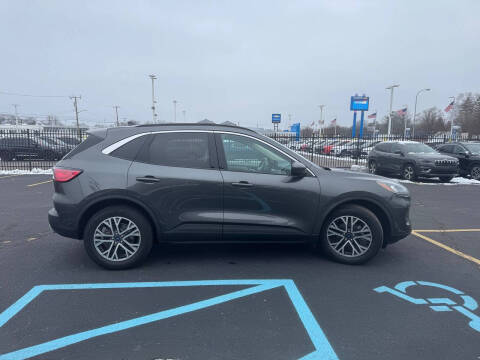 2020 Ford Escape SEL