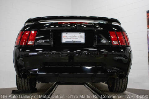 2004 Ford Mustang GT Deluxe