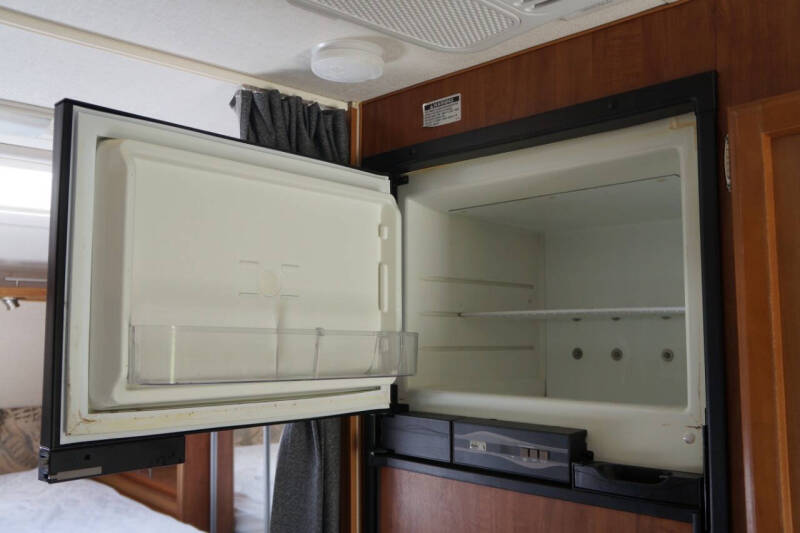 2008 Lance 992