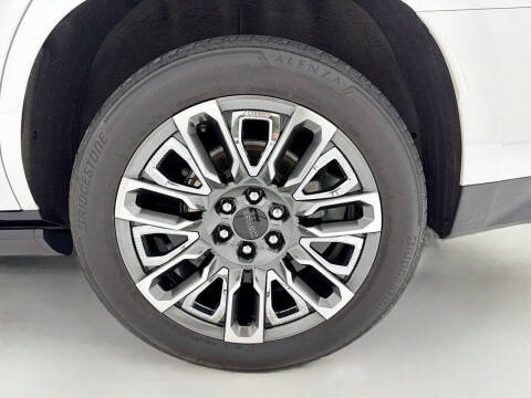 2024 GMC Yukon Denali Ultimate