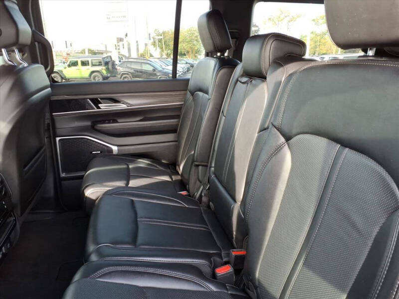 2024 Jeep Wagoneer Series II