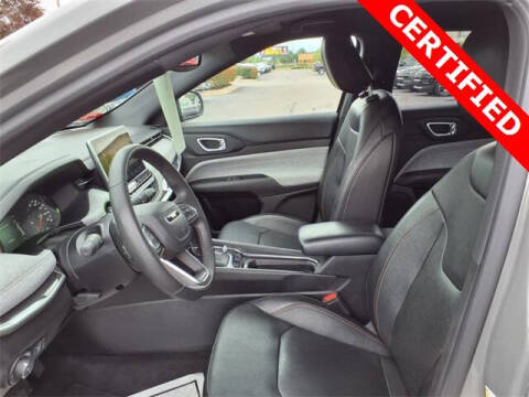 2023 Jeep Compass Latitude Lux