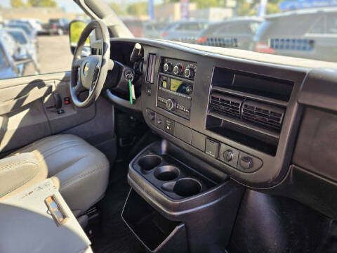 2017 Chevrolet Express 2500