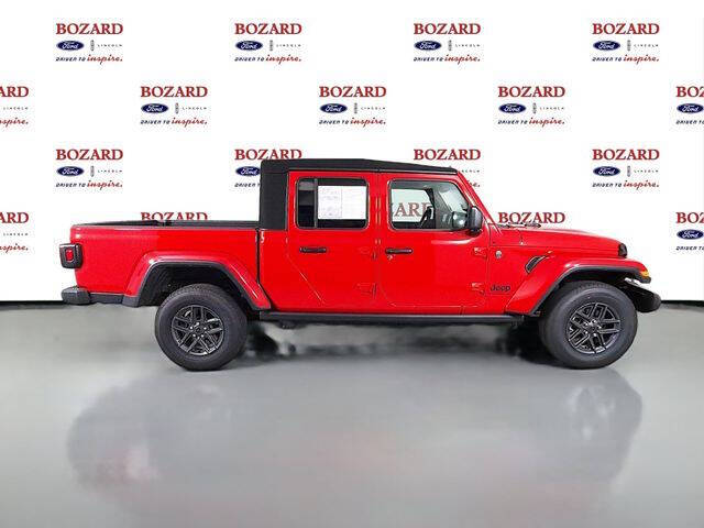 2024 Jeep Gladiator Sport