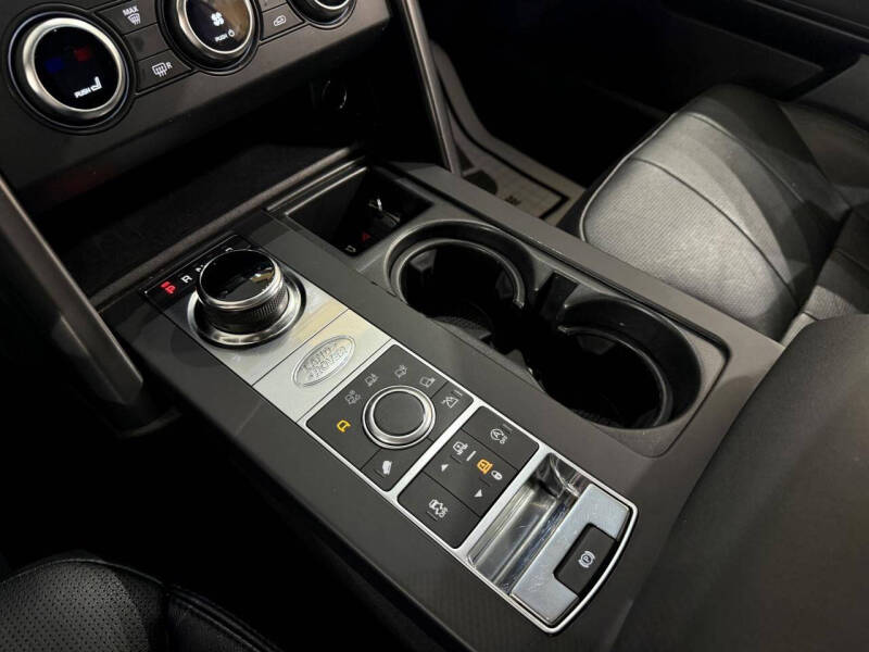 2020 Land Rover Discovery Landmark Edition