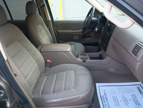 2004 Ford Explorer XLS