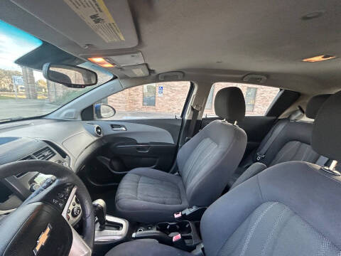 2013 Chevrolet Sonic LS Auto