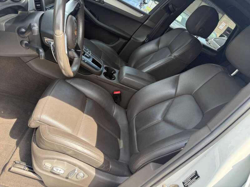 2015 Porsche Macan S