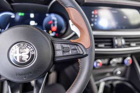 2025 Alfa Romeo Stelvio