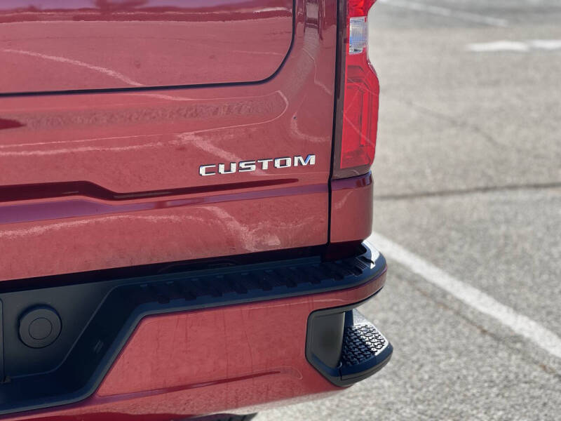 2021 Chevrolet Silverado 1500 Custom