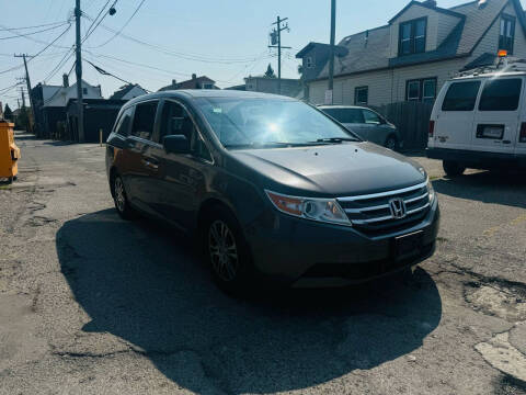 2012 Honda Odyssey for sale at The Bengal Auto Sales LLC in Hamtramck MI