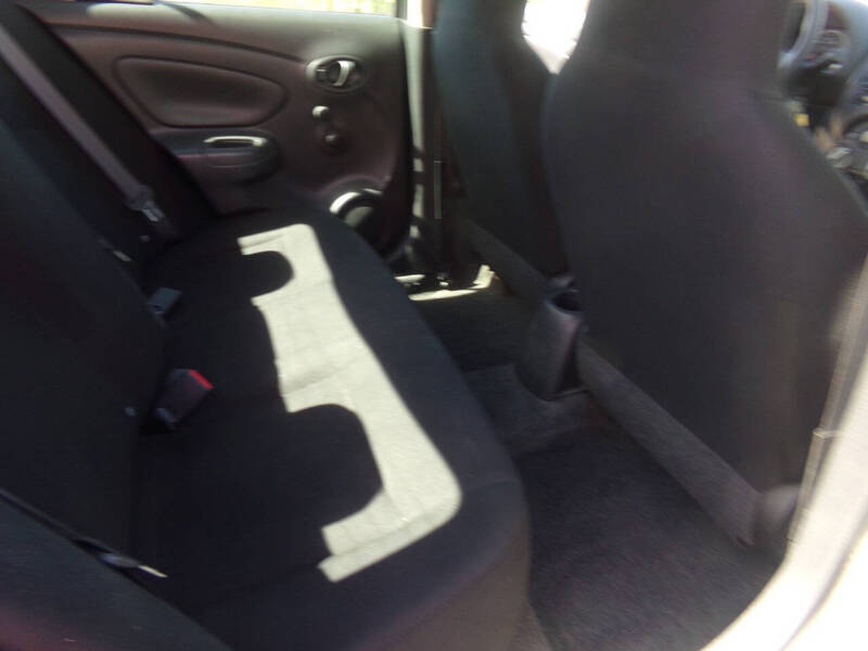 2012 Nissan Versa 1.6 S