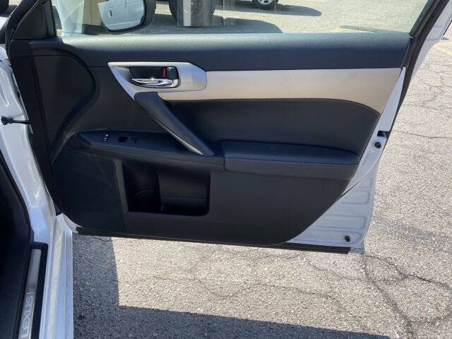 2017 Lexus CT 200h