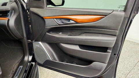 2020 Cadillac Escalade Standard