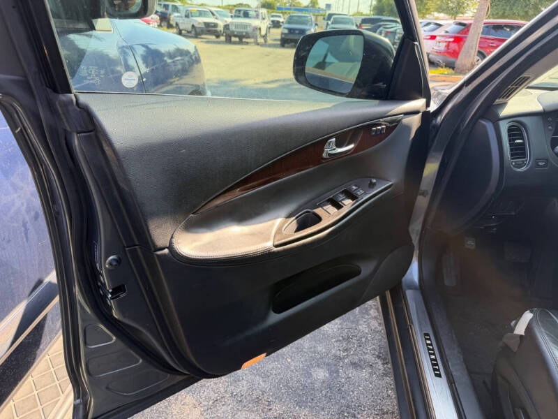 2016 Infiniti QX50