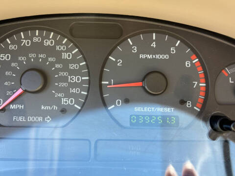2004 Ford Mustang GT Deluxe