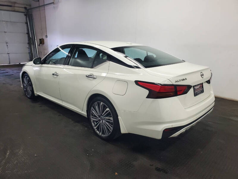 2023 Nissan Altima 2.5 SL