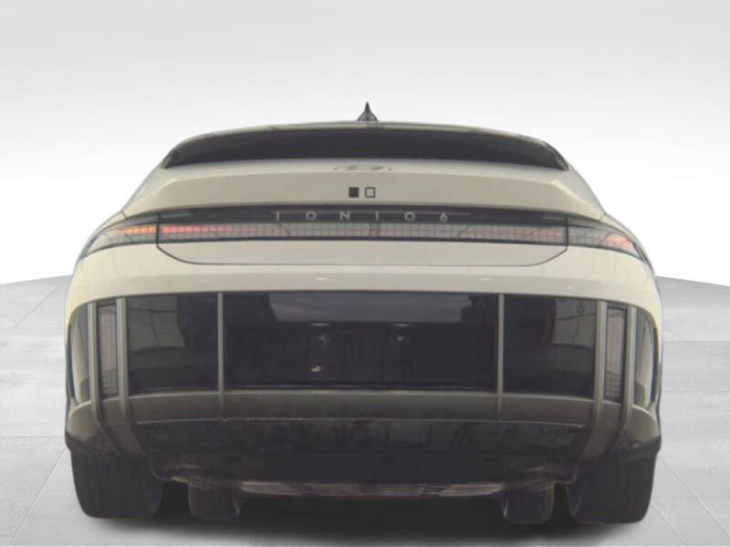 2024 Hyundai IONIQ 6 SE