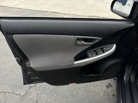 2012 Toyota Prius Two