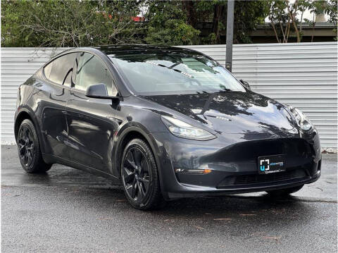 2025 Tesla Model Y Long Range