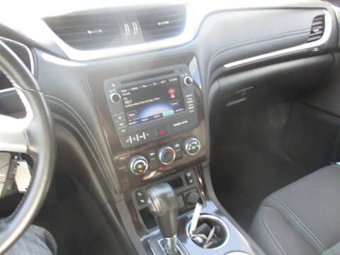 2017 Chevrolet Traverse LT