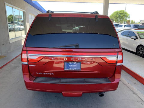 2017 Lincoln Navigator Select