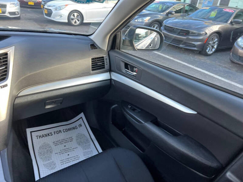 2011 Subaru Outback 2.5i