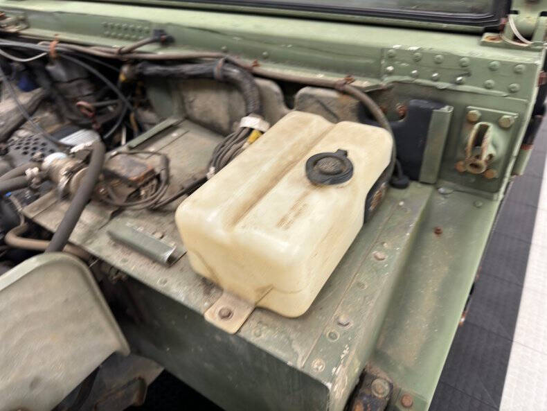 1986 AM General Hummer