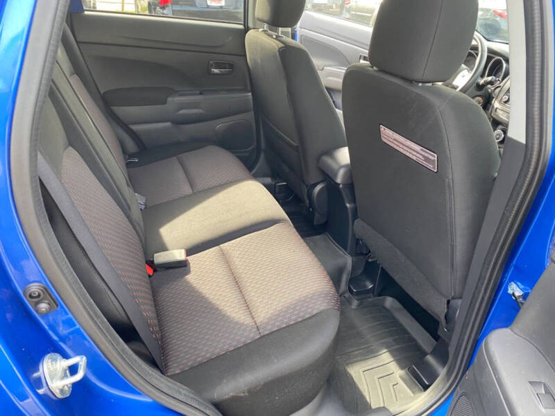 2017 Mitsubishi Outlander Sport LE