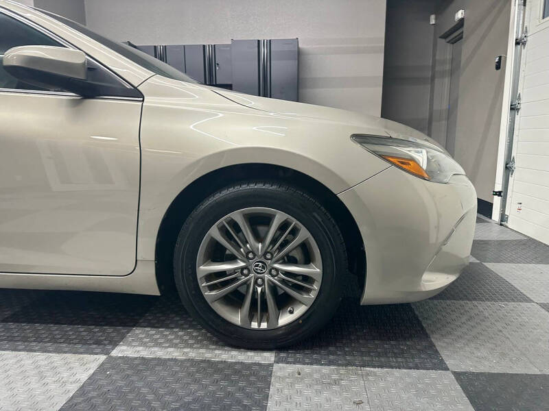 2015 Toyota Camry SE