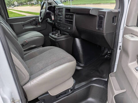 2024 GMC Savana 2500