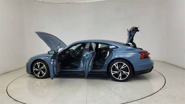 2022 Audi e-tron GT quattro Premium Plus