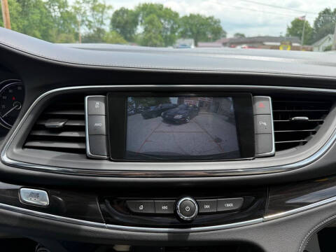 2018 Buick Enclave Essence