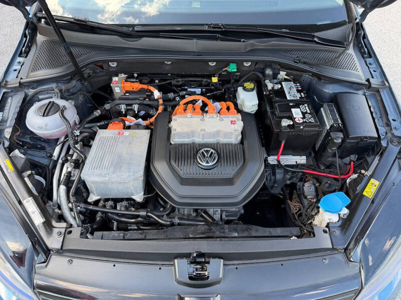 2016 Volkswagen e-Golf SEL Premium