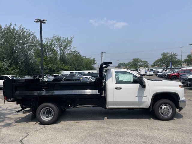 2025 Chevrolet Silverado 3500HD CC