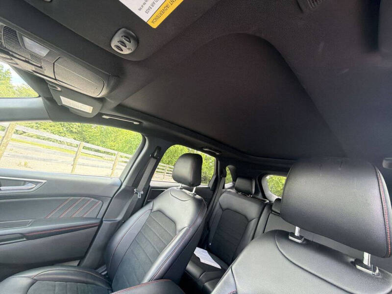 2022 Ford Edge ST-Line