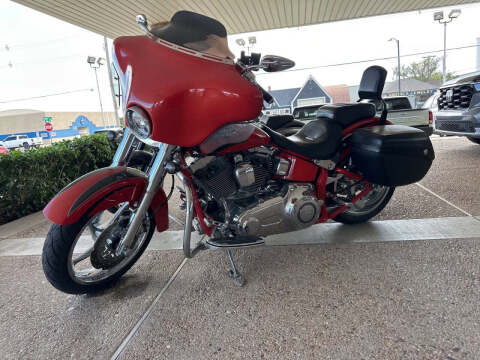 2011 Harley-Davidson FLSTSE