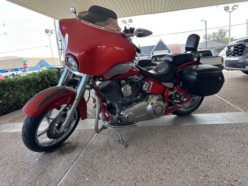 2011 Harley-Davidson FLSTSE