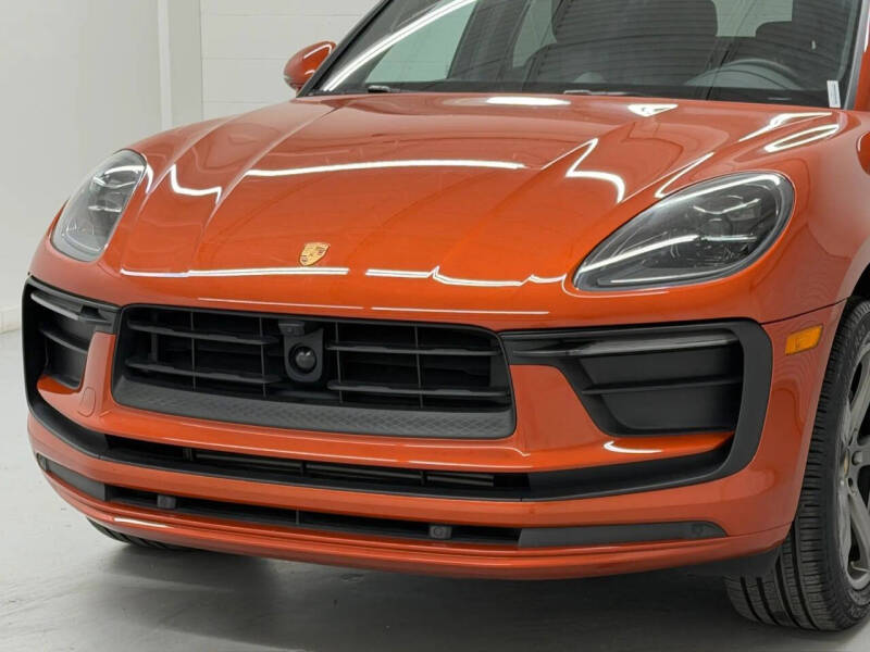 2025 Porsche Macan