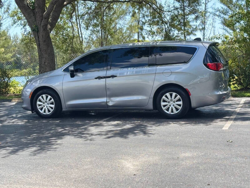 2019 Chrysler Pacifica L