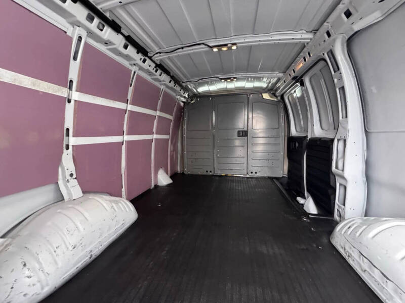 2019 Chevrolet Express 2500