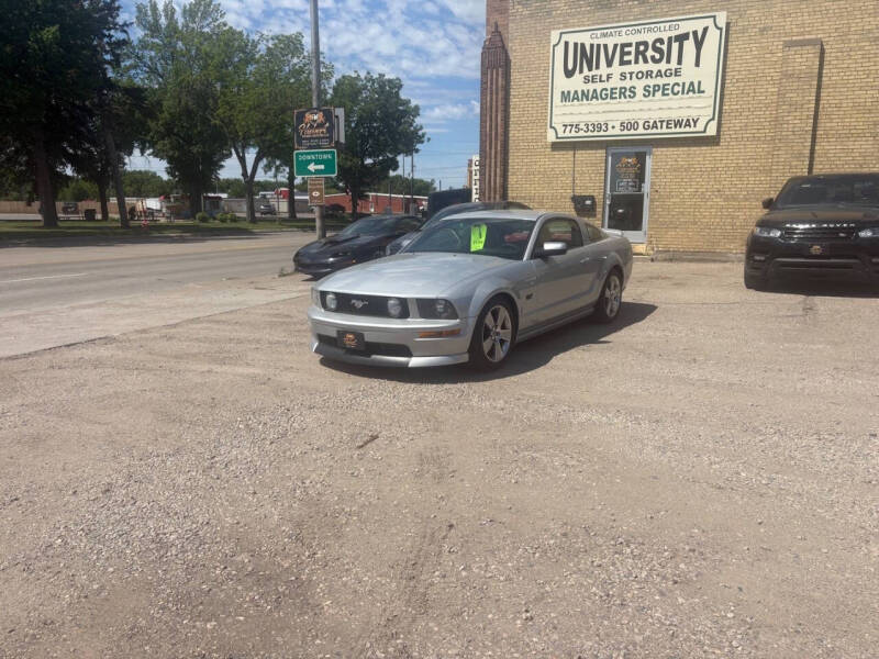 2005 Ford Mustang GT Deluxe