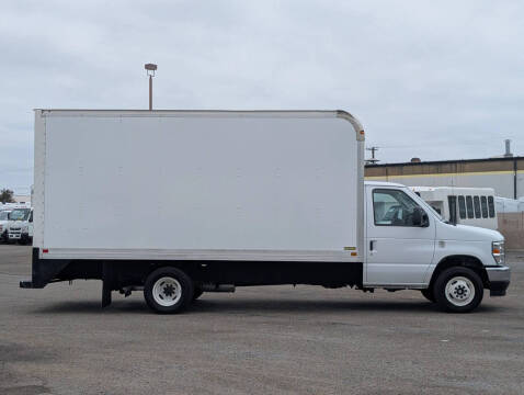 2024 Ford E-Series