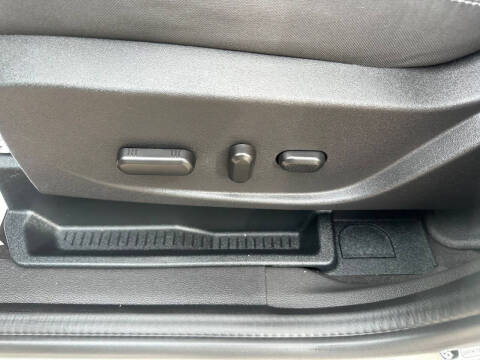 2017 Ford C-MAX Hybrid SE